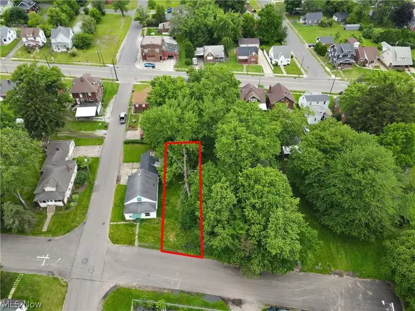 3rd Se Street, Canton, OH 44707