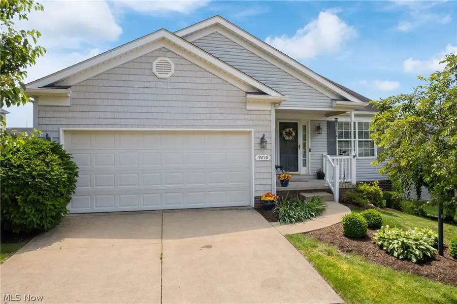 9250 Forest Trail Nw Avenue, Massillon, OH 44647 - #2