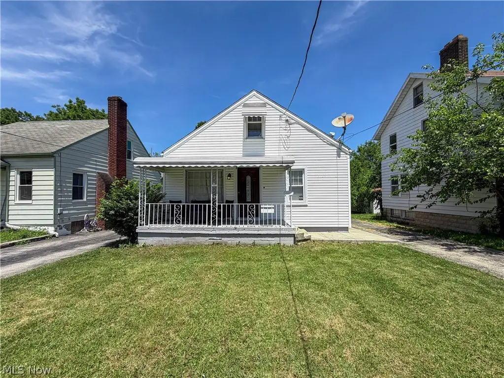 548 Cambridge Avenue, Youngstown, OH 44502 - #1