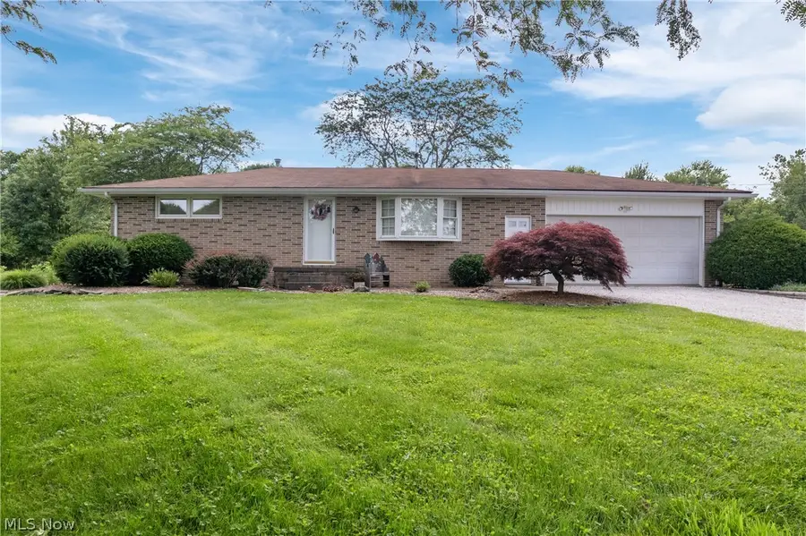 1461 Deermont Sw Avenue, Massillon, OH 44647 - #3