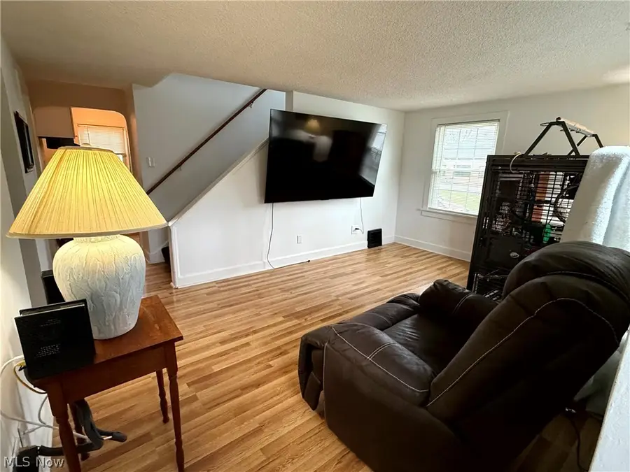 9614 Ravenna Road, Twinsburg, OH 44087 - #3