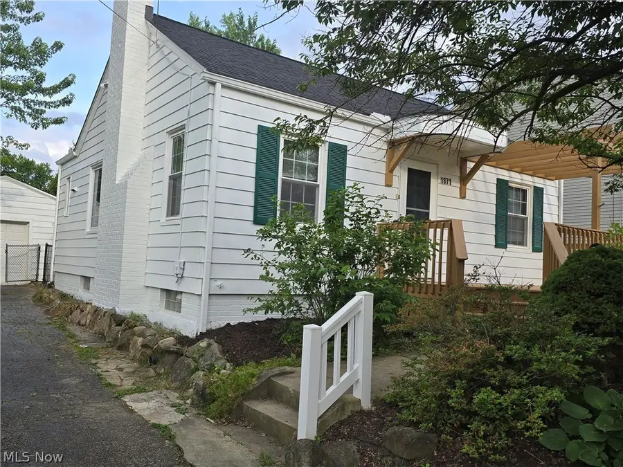 1871 15th Street, Cuyahoga Falls, OH 44223 - #2