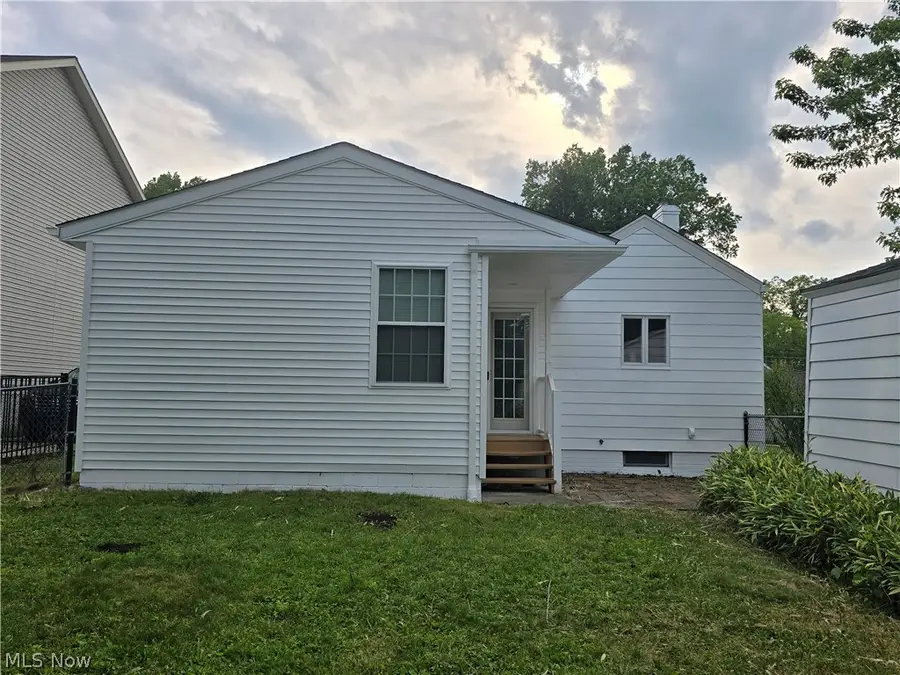 1871 15th Street, Cuyahoga Falls, OH 44223 - #3