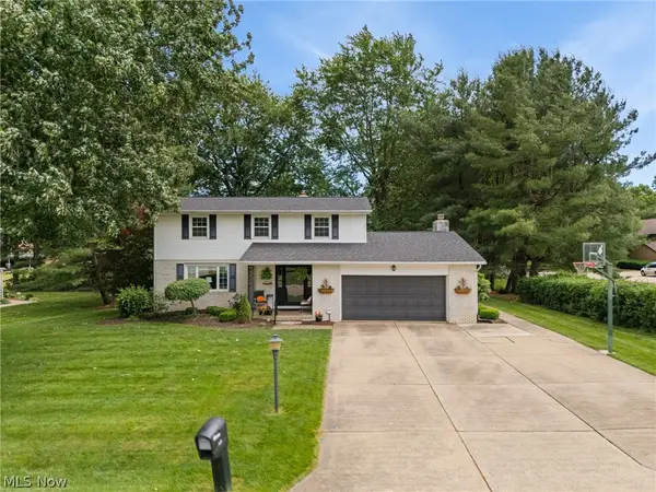 2500 Hume Nw Street, North Canton, OH 44720