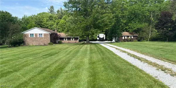 33 Eggleston Road, Aurora, OH 44202