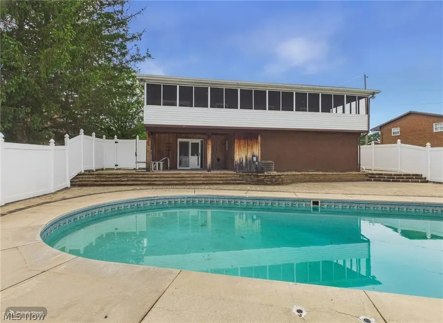 279 E Lubeck Hills Drive, Washington, WV 26181 - #3