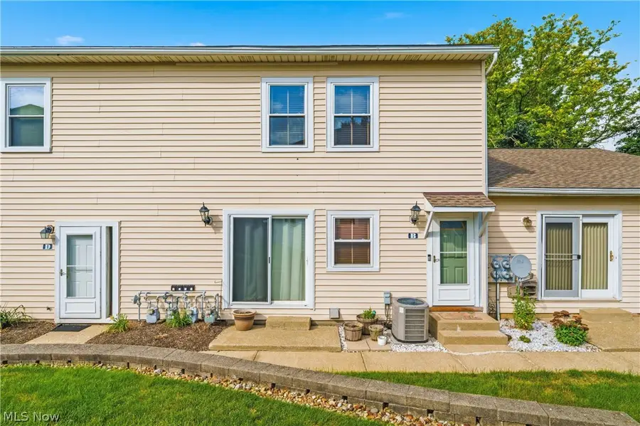 2551 Royal County Down, Uniontown, OH 44685 - #2