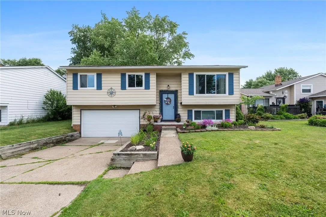 335 Bayshore Drive, Eastlake, OH 44095 - #1
