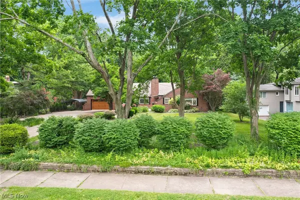 443 Merriman Road, Akron, OH 44303
