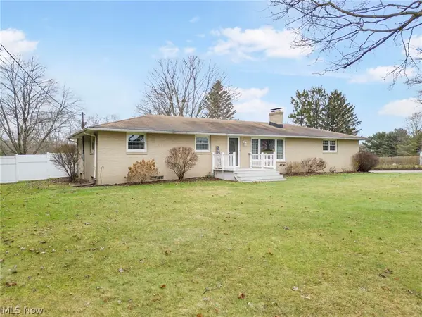 5147 Broadway Ne Avenue, Louisville, OH 44641