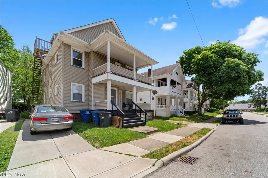 1279 Idlewood Avenue, Lakewood, OH 44107 - #2