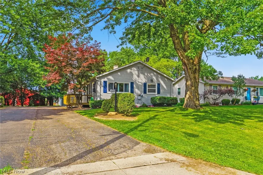 1122 Bel Air Nw Drive, North Canton, OH 44720 - #2