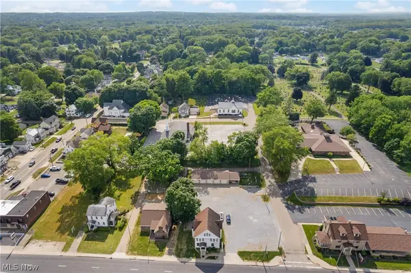 13113 Cleveland Nw Avenue, Uniontown, OH 44685