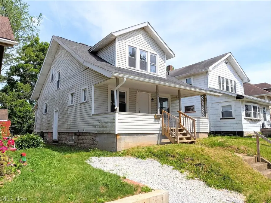 864 10th Ne Street, Massillon, OH 44646 - #3