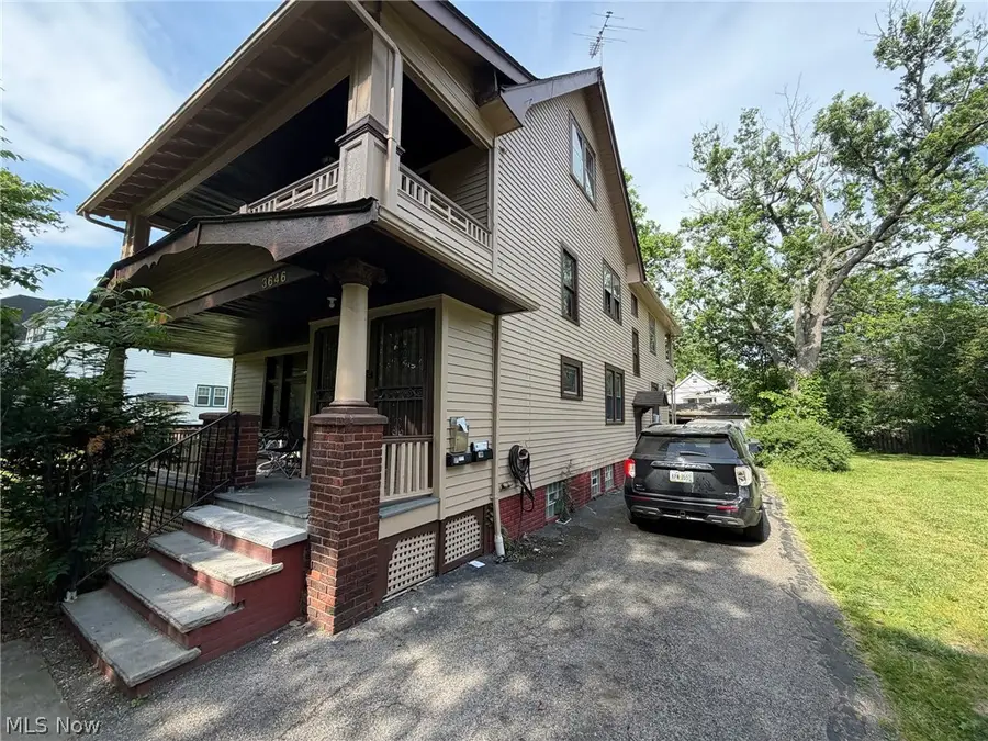 3646 Chelton Road, Shaker Heights, OH 44120 - #2