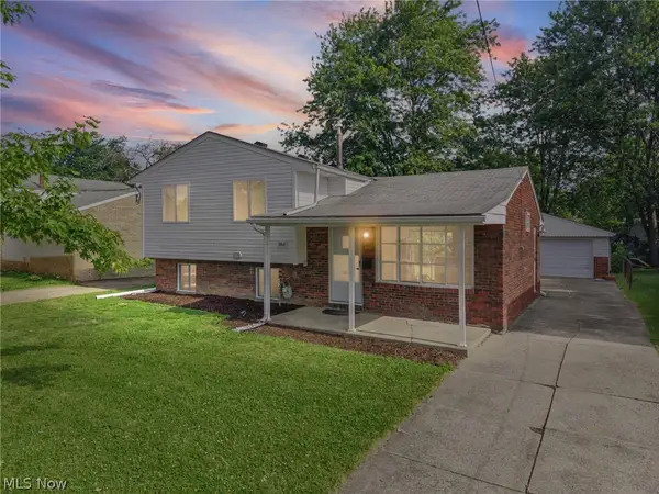 864 Wilder Avenue, Elyria, OH 44035