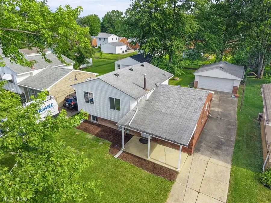 864 Wilder Avenue, Elyria, OH 44035 - #3
