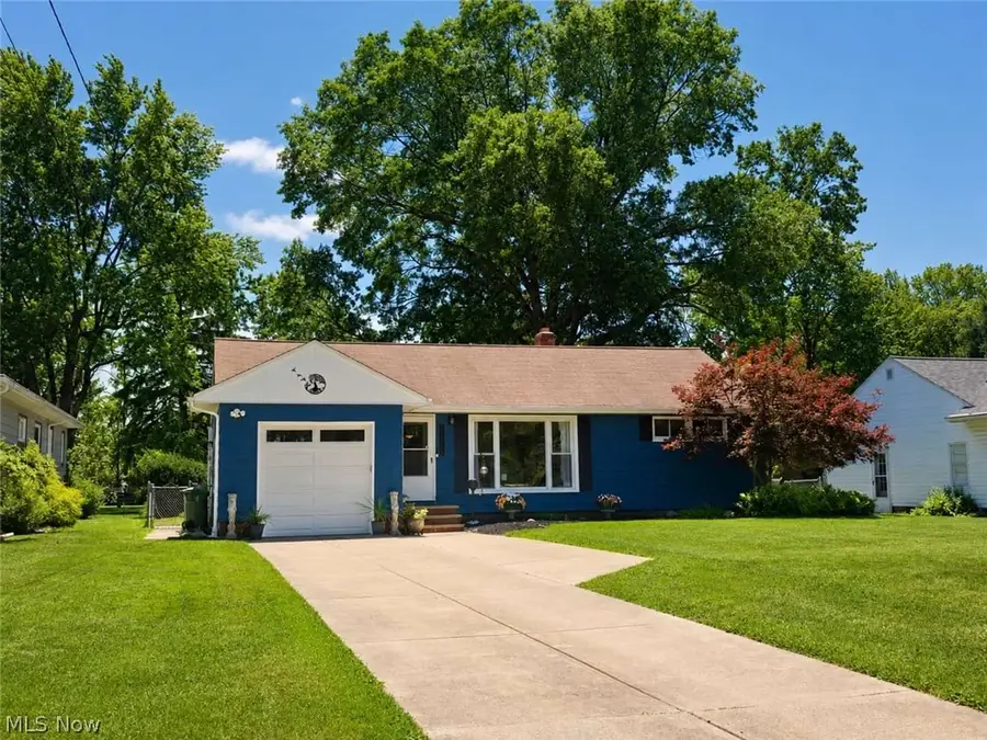 11737 Meadowbrook Drive, Parma Heights, OH 44130 - #2
