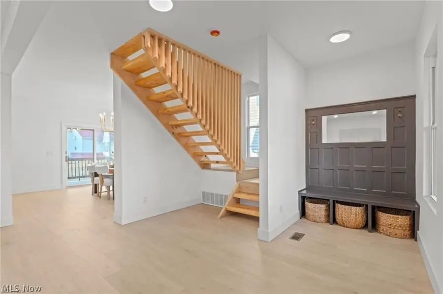 1422 W 77th Street, Cleveland, OH 44102 - #3