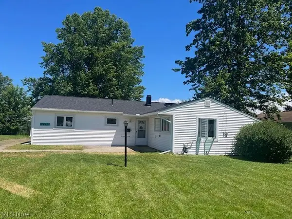 7411 Denny Drive, North Ridgeville, OH 44039