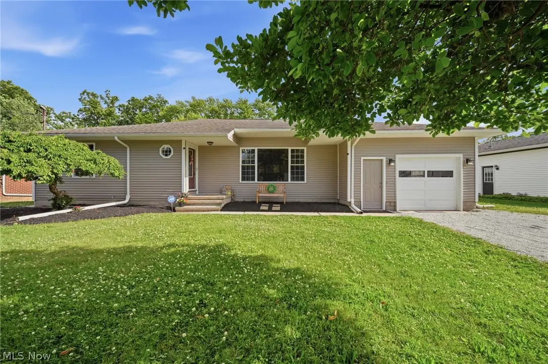 734 Knollwood Drive, Ashtabula, OH 44004 - #1