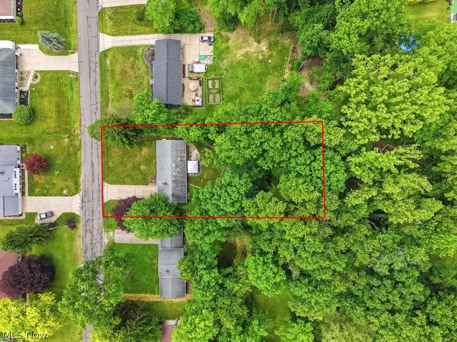 197 Spring Creek Road, Northfield Center, OH 44067 - #2