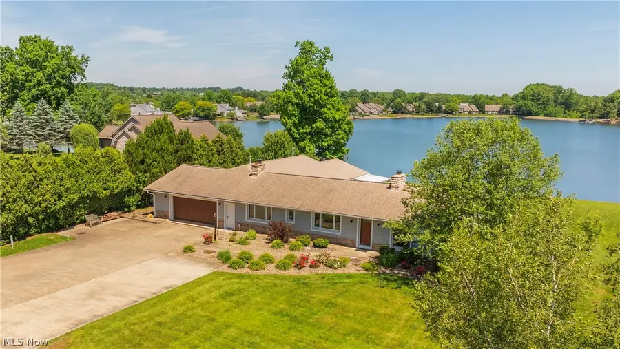 294 S Bayshore Drive, Columbiana, OH 44408 - #3