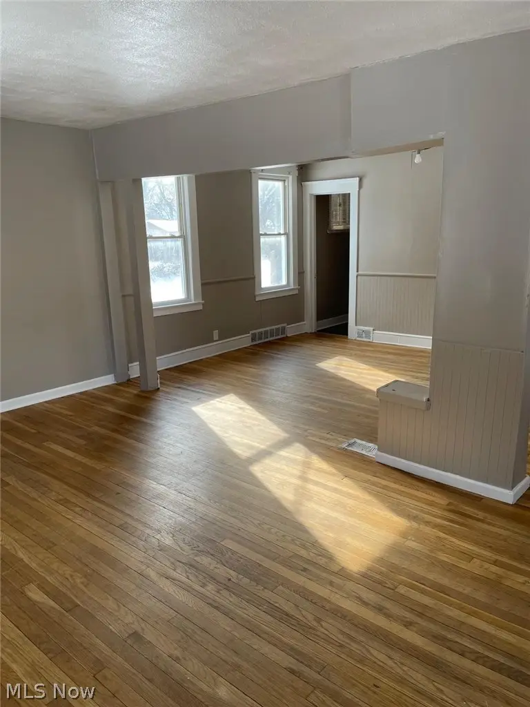 1334 E 188th Street, Cleveland, OH 44110 - #3