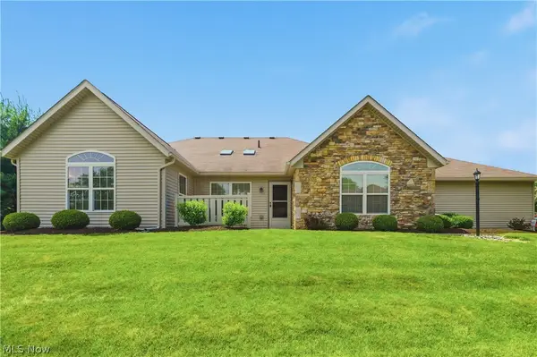 3038 Mahogany Run Nw Circle, North Canton, OH 44720