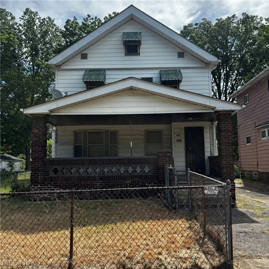 685 E 131st Street, Cleveland, OH 44108 - #2