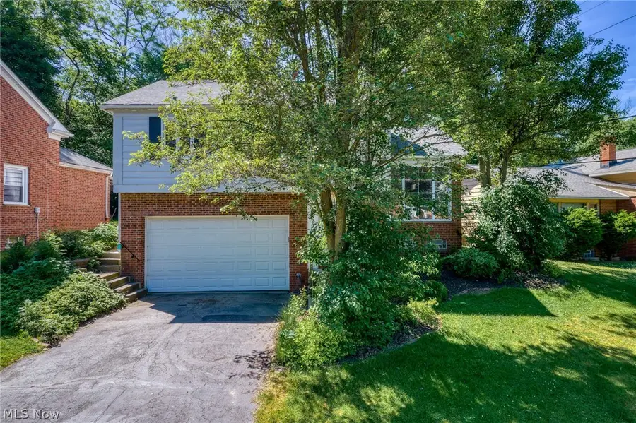 3820 Meadowbrook Boulevard, University Heights, OH 44118 - #2