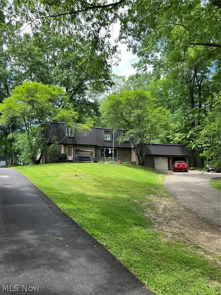 1009 Genoa Nw Avenue, Massillon, OH 44646 - #1