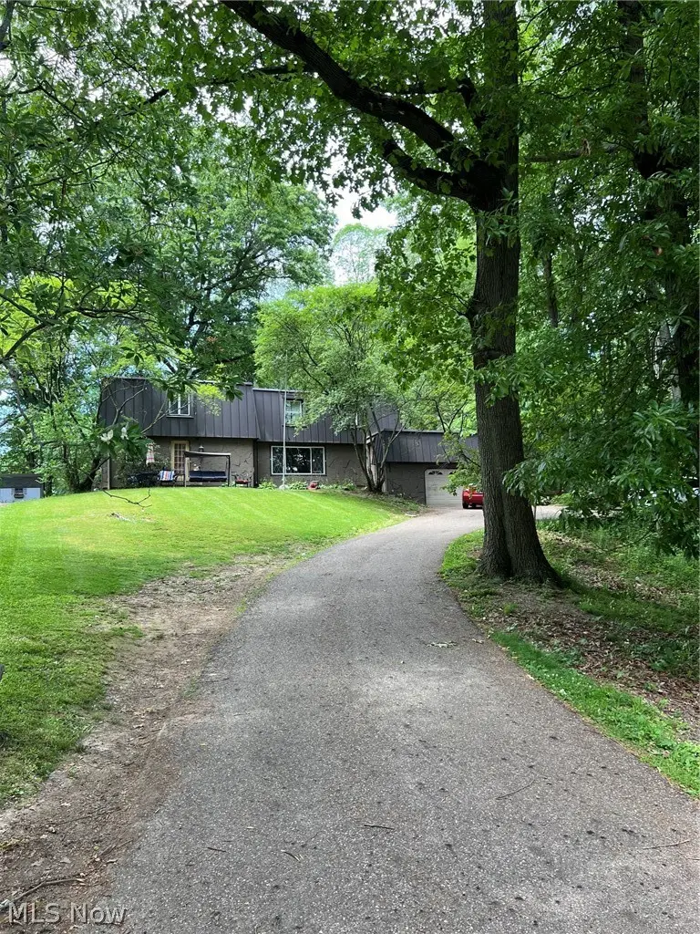 1009 Genoa Nw Avenue, Massillon, OH 44646 - #3