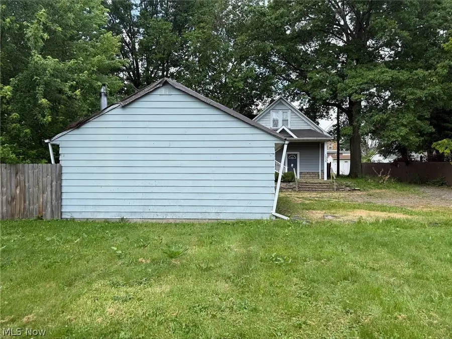 1536 Hiram Avenue, Niles, OH 44446 - #2