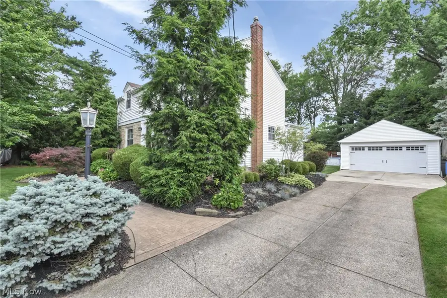 23426 Alexander Road, North Olmsted, OH 44070 - #3