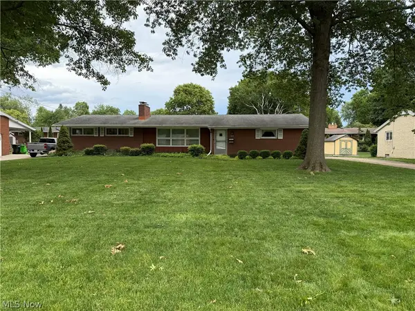 330 Weber Ne Avenue, North Canton, OH 44720