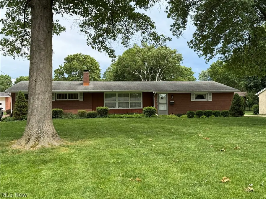 330 Weber Ne Avenue, North Canton, OH 44720 - #2