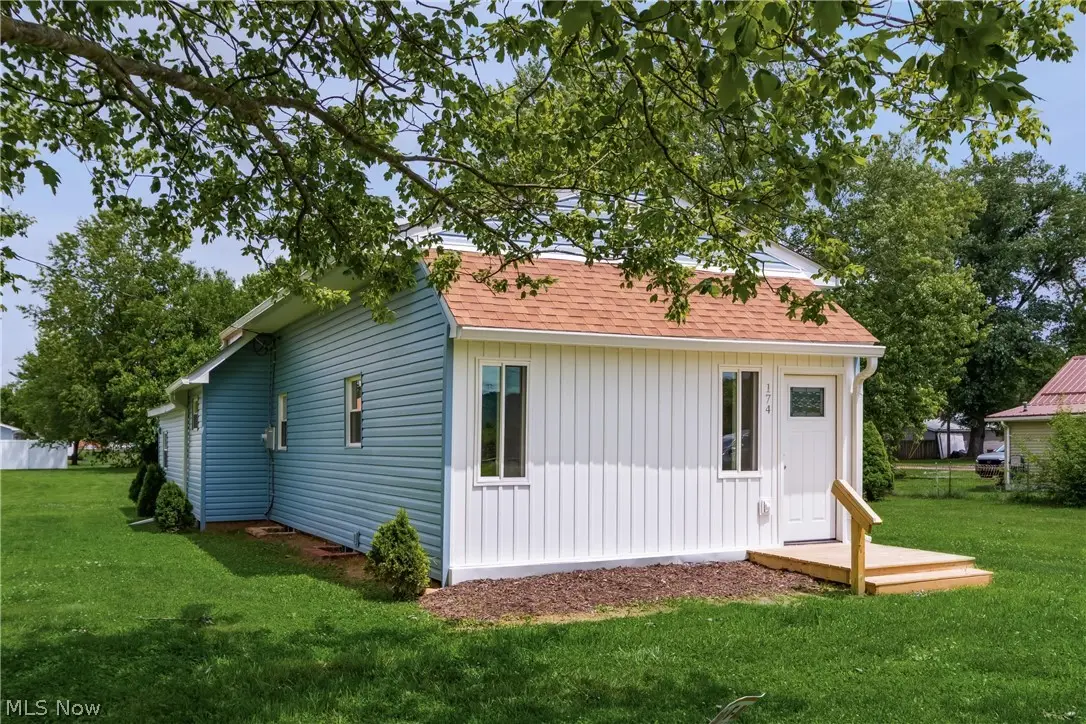 174 South, Frazeysburg, OH 43822 - #1