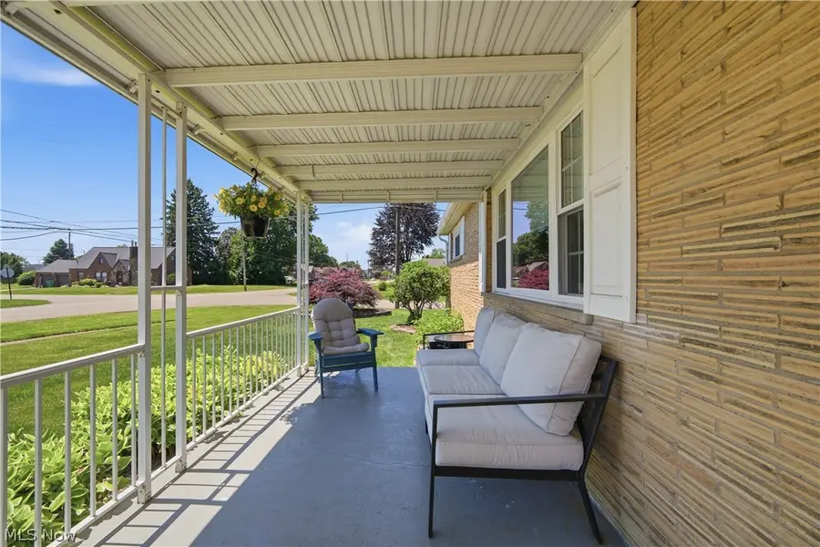 4573 Aurora Nw Street, Canton, OH 44708 - #3