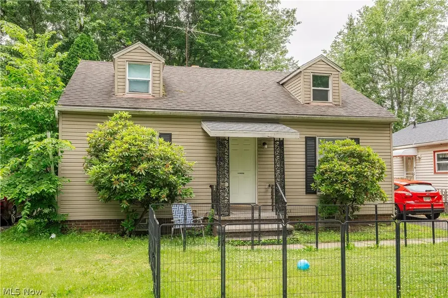 892 Hayden Avenue, Akron, OH 44320 - #3