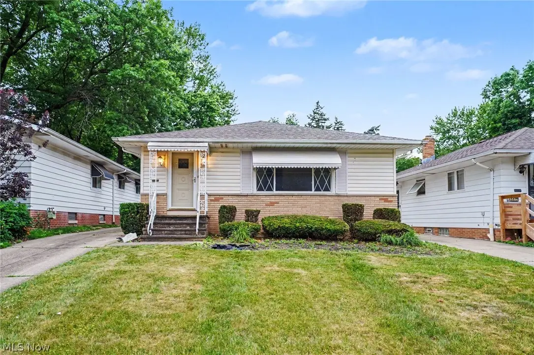 5576 Andover Boulevard, Garfield Heights, OH 44125 - #1