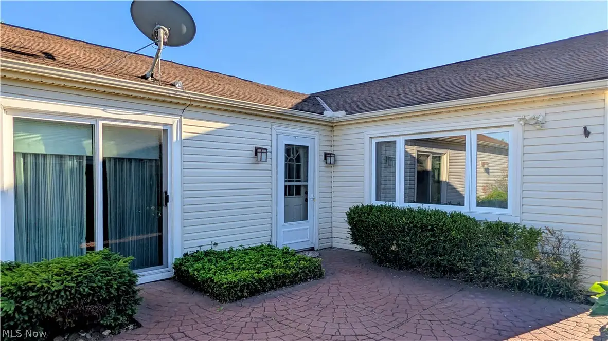 4842 Red Pine Way, North Ridgeville, OH 44039 - #1