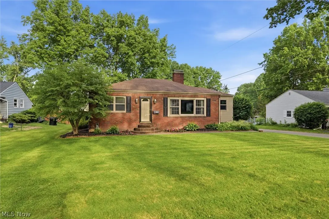 135 N Middle Street, Columbiana, OH 44408 - #1