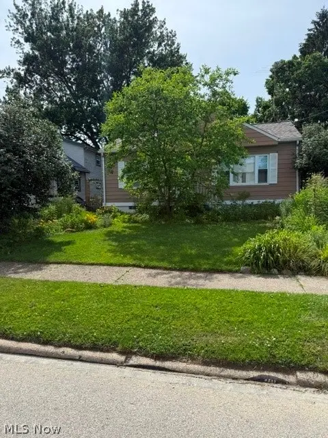 2486 8th Street, Cuyahoga Falls, OH 44221 - #1