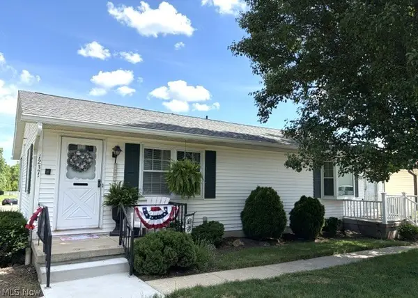 1237 A Somerset Drive, Salem, OH 44460