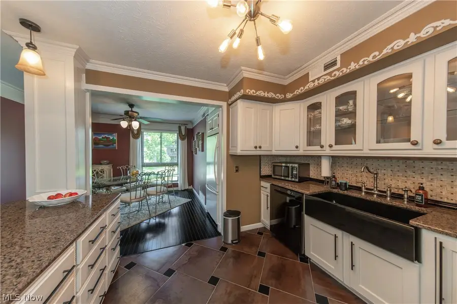 1115 Canyon View Road #103, Sagamore Hills, OH 44067 - #2