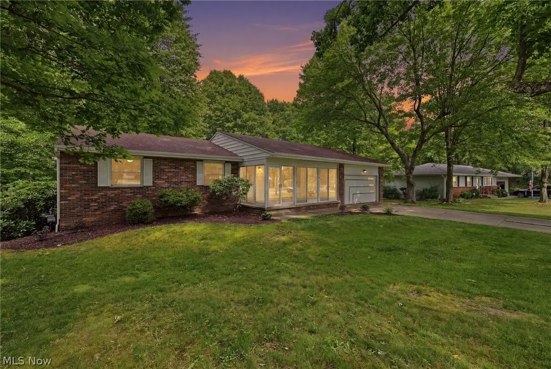 3133 Fair Oaks Drive, Norton, OH 44203 - #1