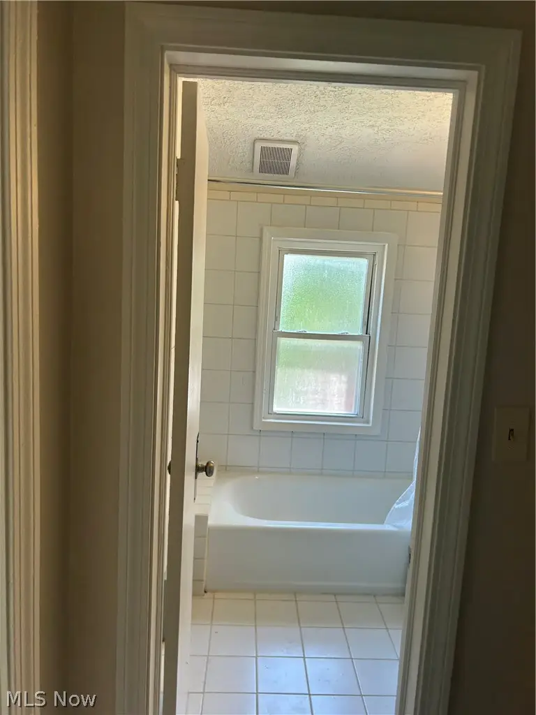 3381 Sutton Road, Shaker Heights, OH 44120 - #3