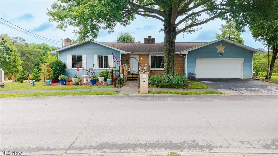 329 Wakefield Drive, Washington, WV 26181 - #1