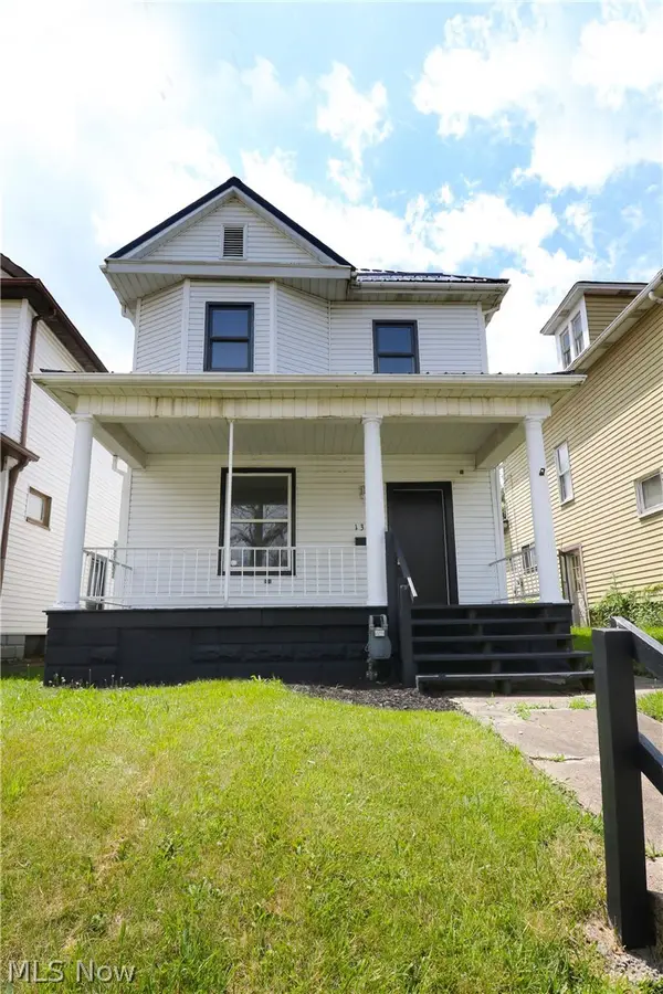 1302 Oregon Avenue, Steubenville, OH 43952